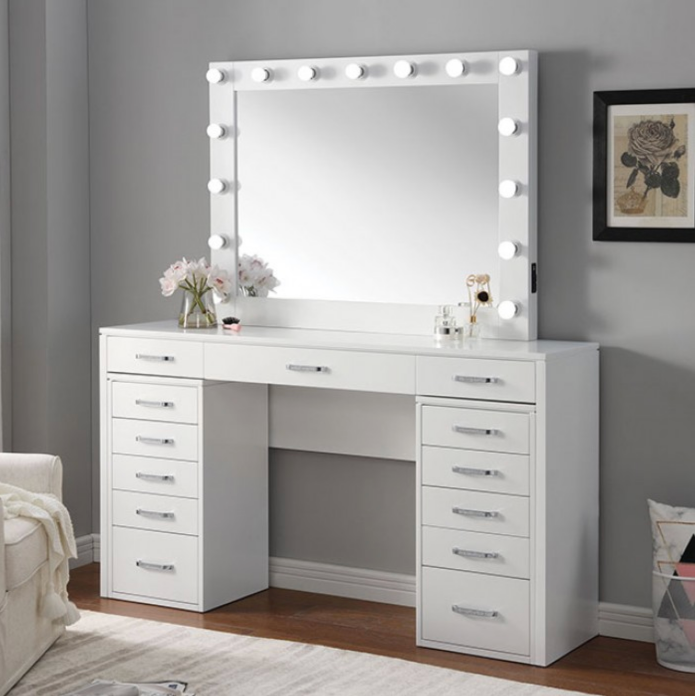 LGFAAPHRODITE White Vanity With 13 Drawers And Hollywood Style Mirror